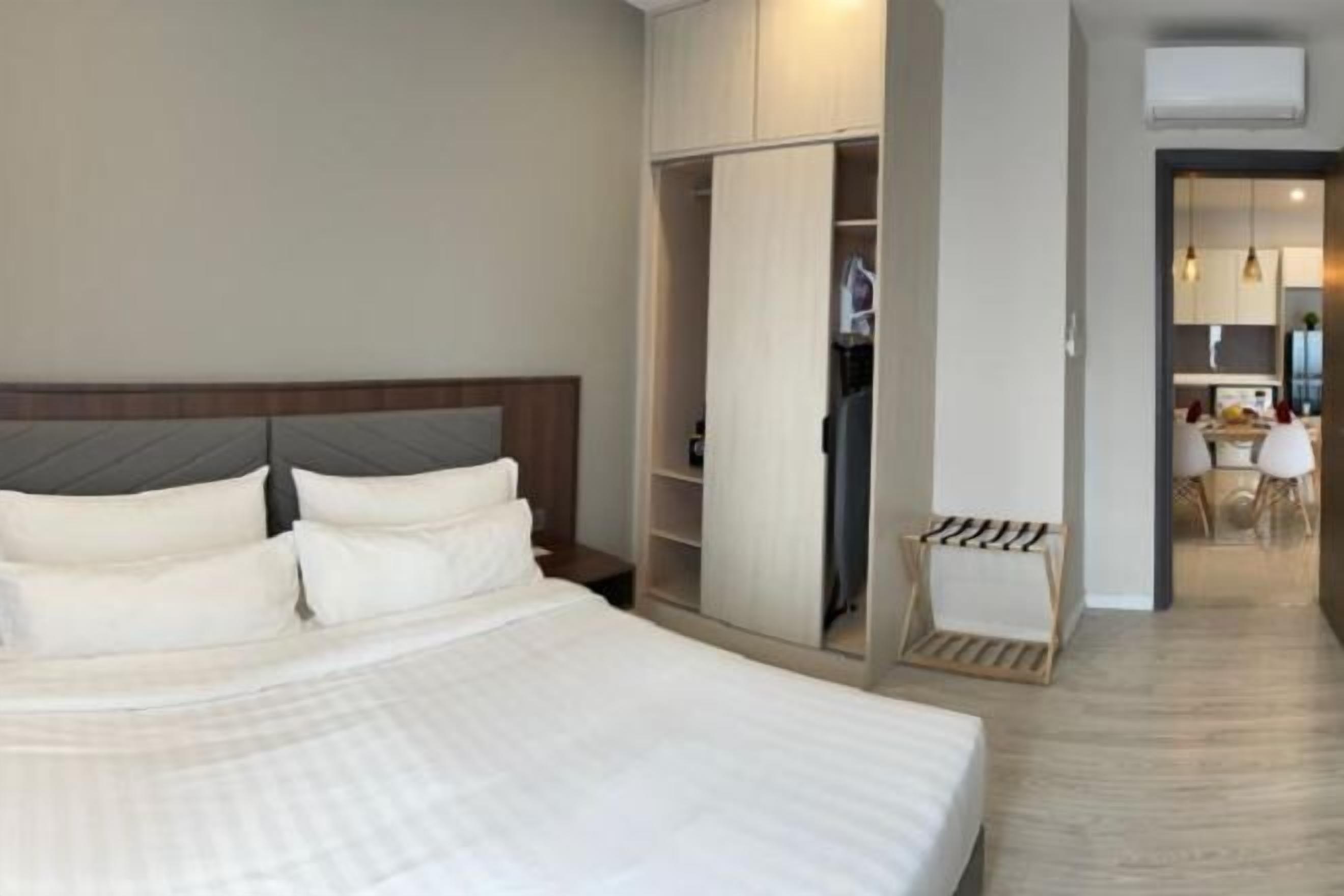 Iron/ironing board, free WiFi, wheelchair access