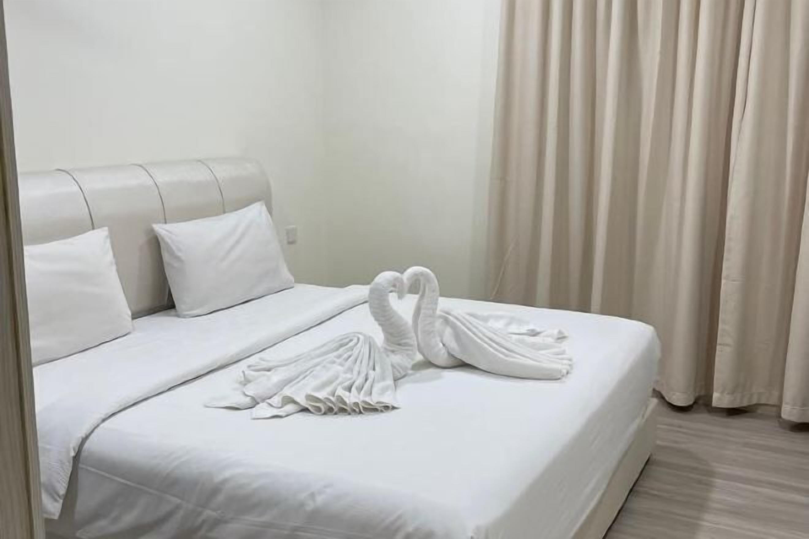 Iron/ironing board, free WiFi, wheelchair access