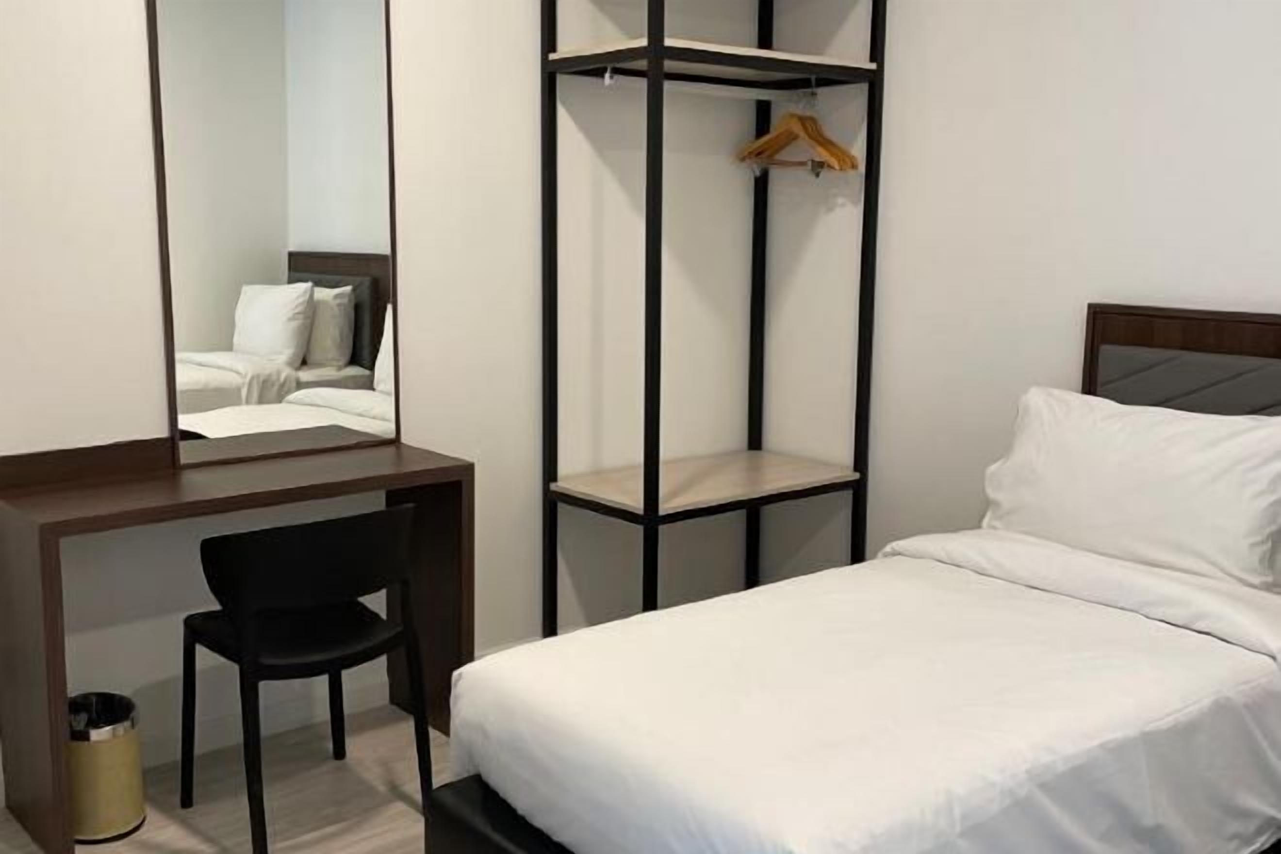 Iron/ironing board, free WiFi, wheelchair access