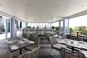 Dining - Suasana Suites by Subhome (Johor Bahru)
