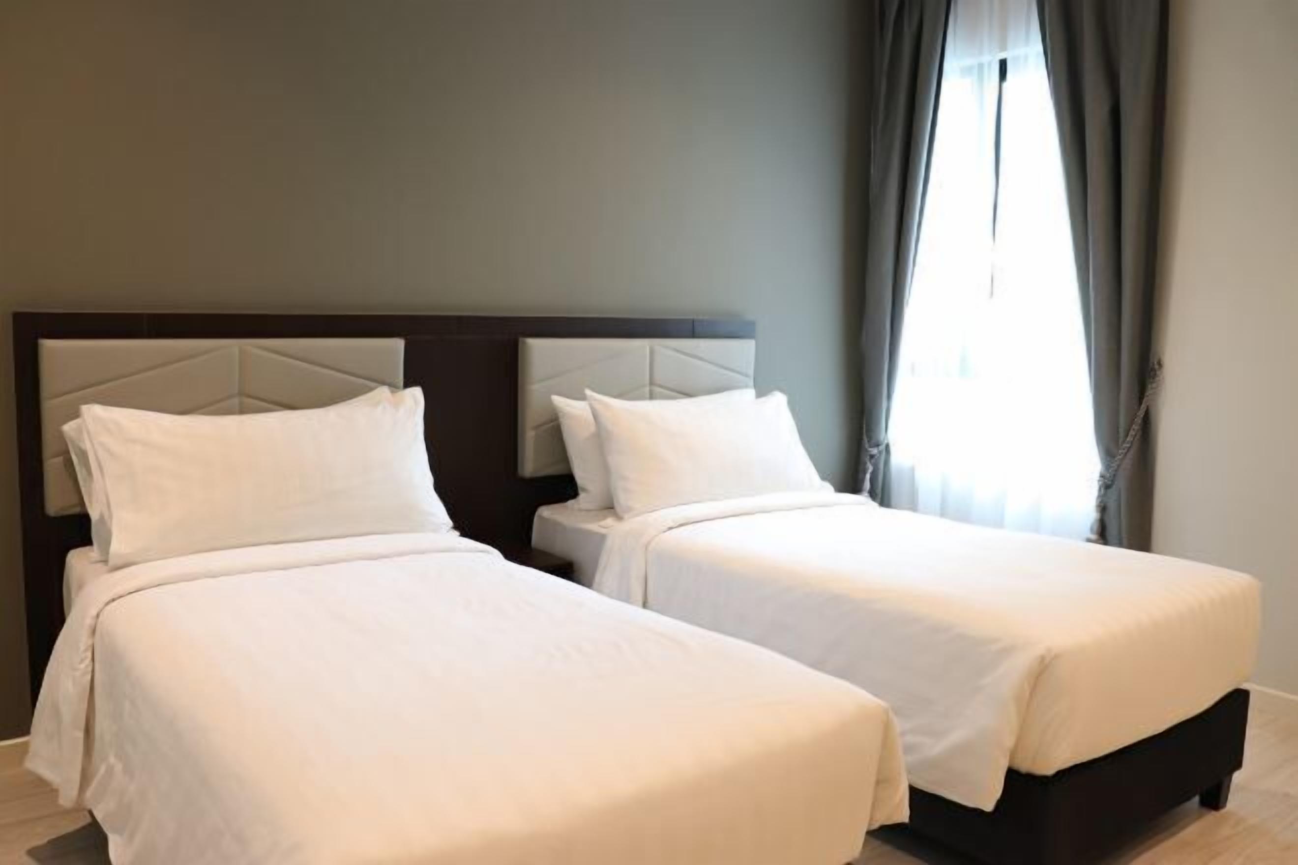 Iron/ironing board, free WiFi, wheelchair access