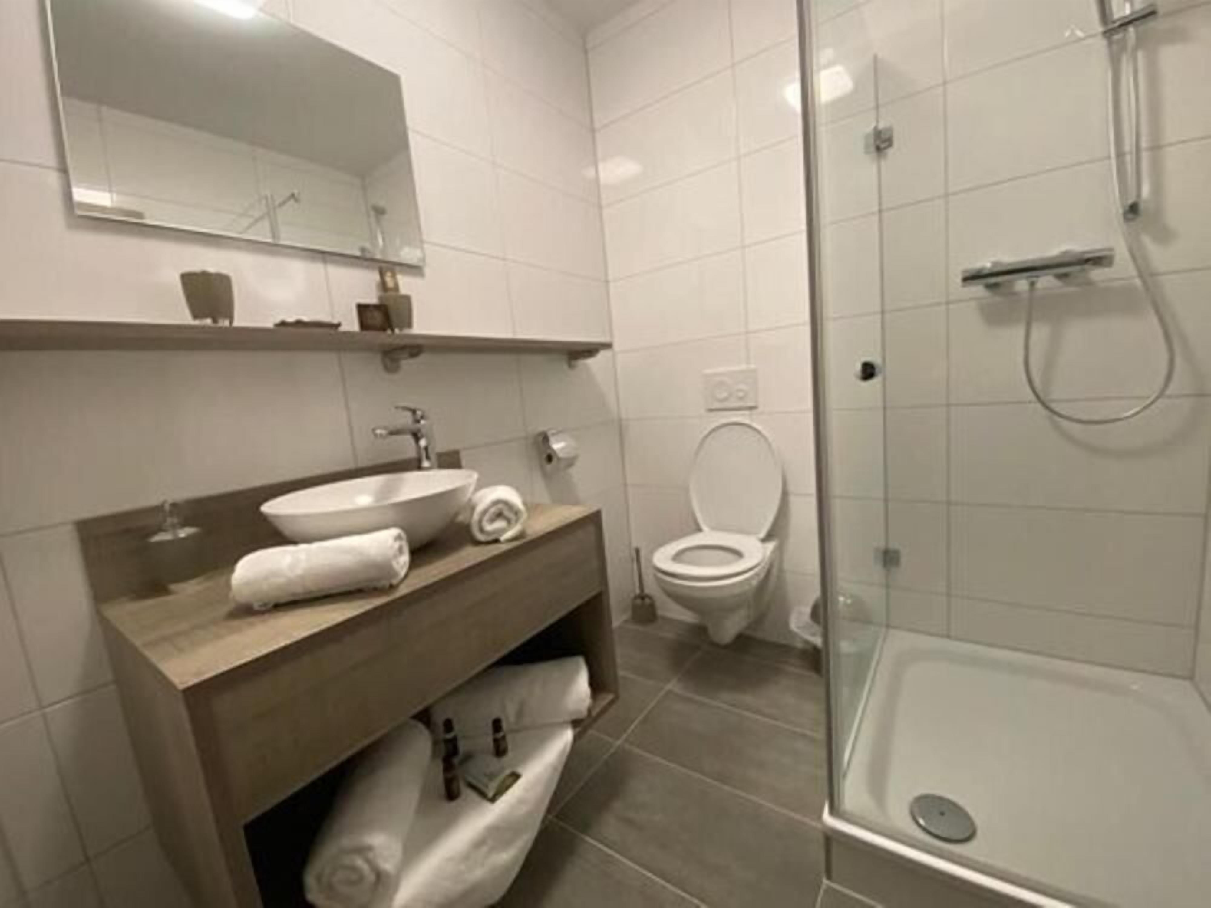 Toalettartikler (inkludert) og tøfler