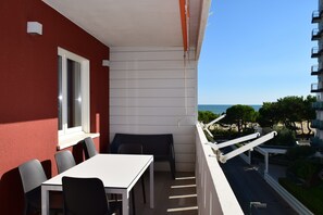 Apartment, 1 Schlafzimmer, Balkon, eingeschränkter Meerblick | Balkon