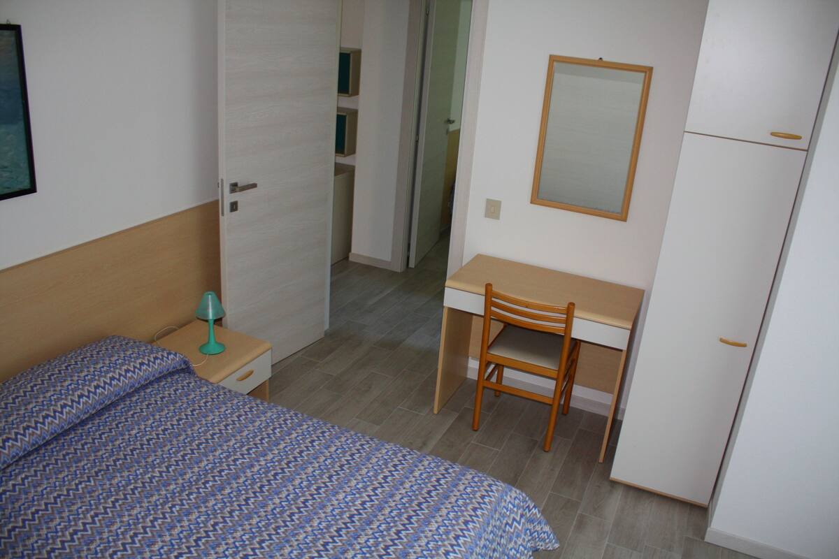 Cunas, wifi y ropa de cama