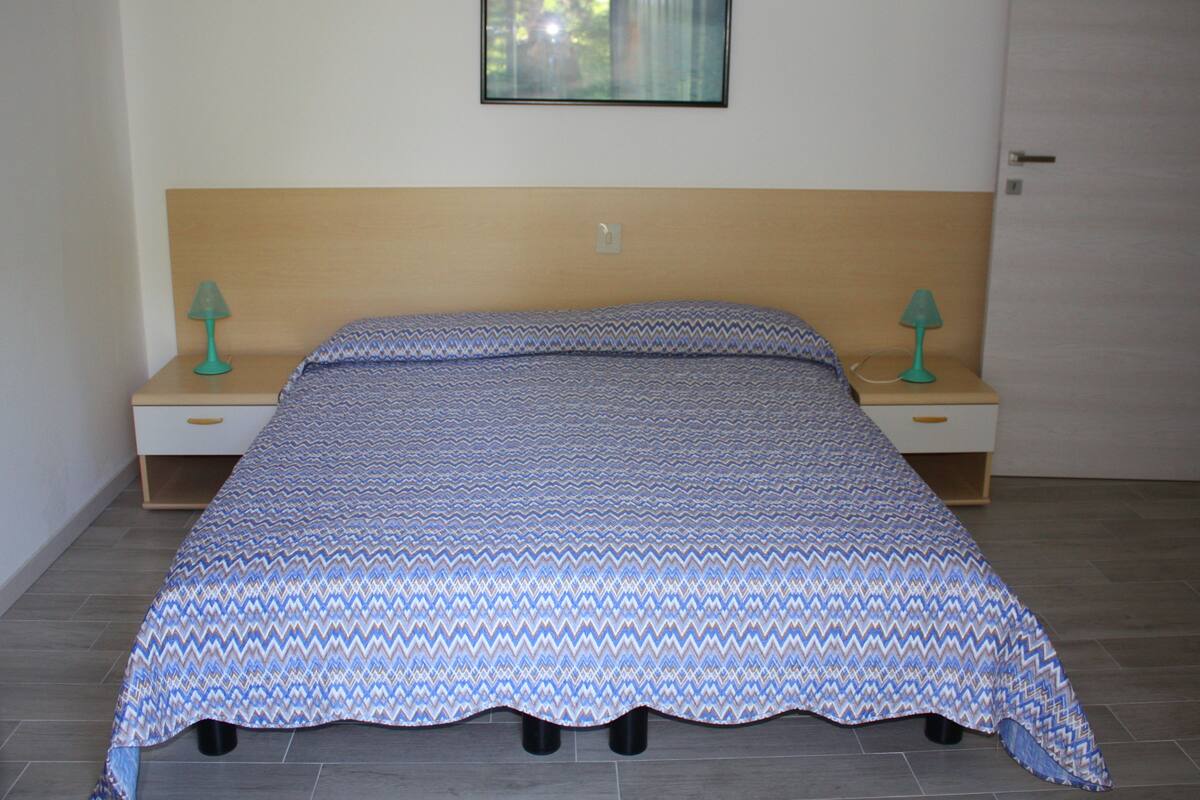 Cunas, wifi y ropa de cama
