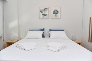 1 bedroom, iron/ironing board, free WiFi, bed sheets - Modern  Apartment at Exarchia 1 bed 2 pers  (Athens)