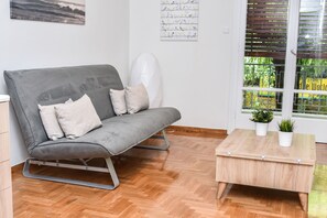 Living area - Modern  Apartment at Exarchia 1 bed 2 pers  (Athens)