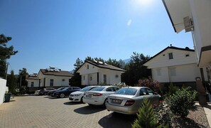 Ubetjent parkering (inkludert)