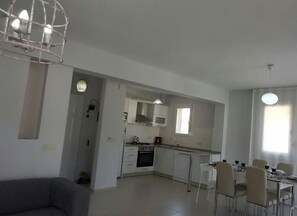 Villa | Vardagsrum | LCD-tv