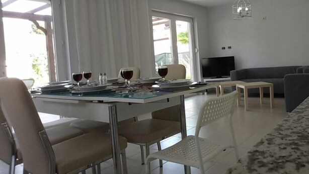 Villa | Servicio de comidas en la habitación