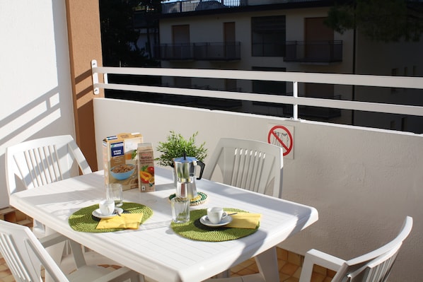 Apartment, 2 Schlafzimmer | Balkon