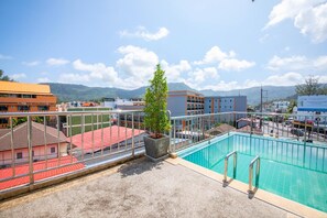 Outdoor pool - Kamala Cool Hotel (Kamala)