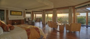 Desk, iron/ironing board, bed sheets - Ngerende in the Wild Lakeview (Maasai Mara)