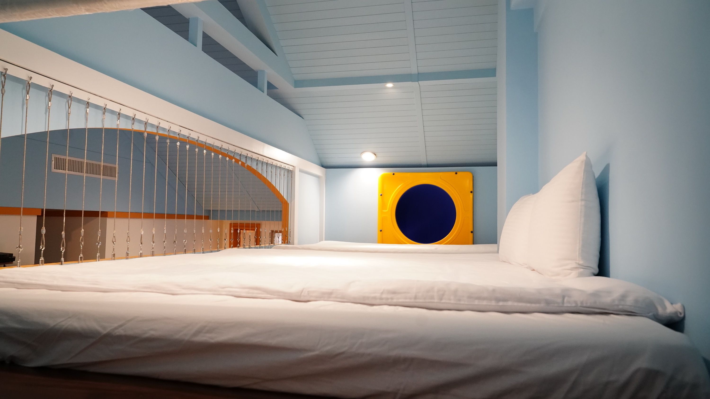 family suite, 1 bedroom | desk, free wifi, bed sheets