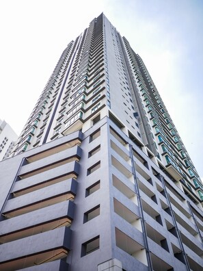 Exterior - May Full Seaview Luxury Suite (George Town)