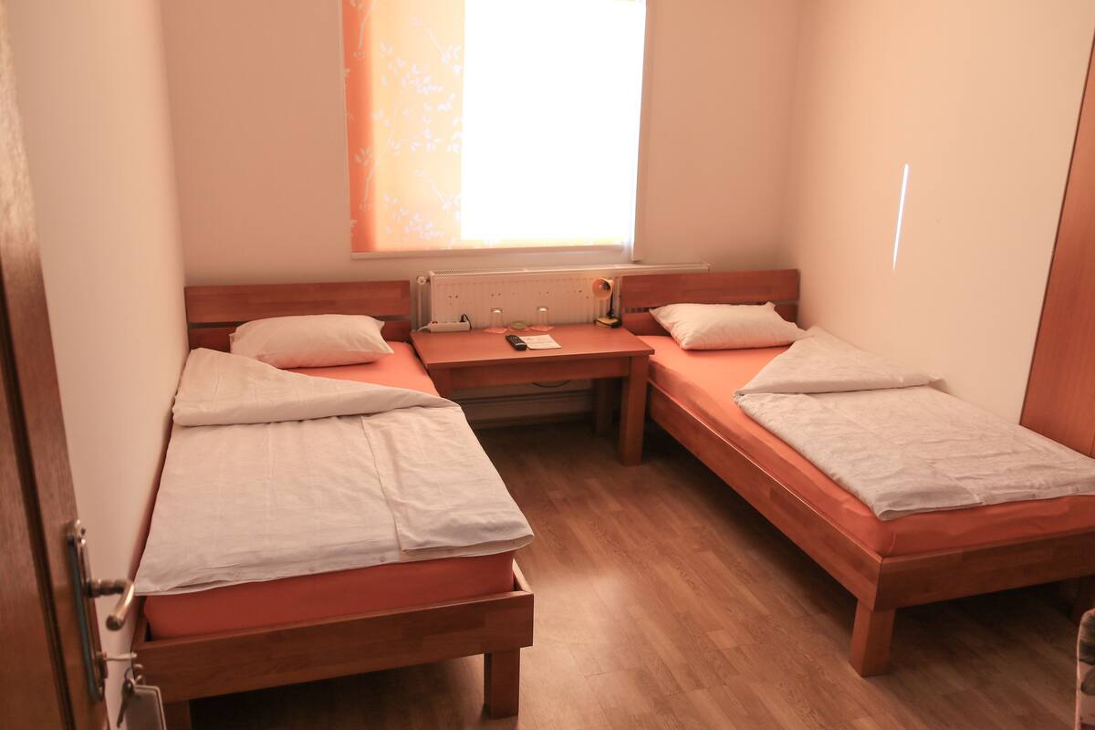 Free cots/infant beds, free WiFi, bed sheets