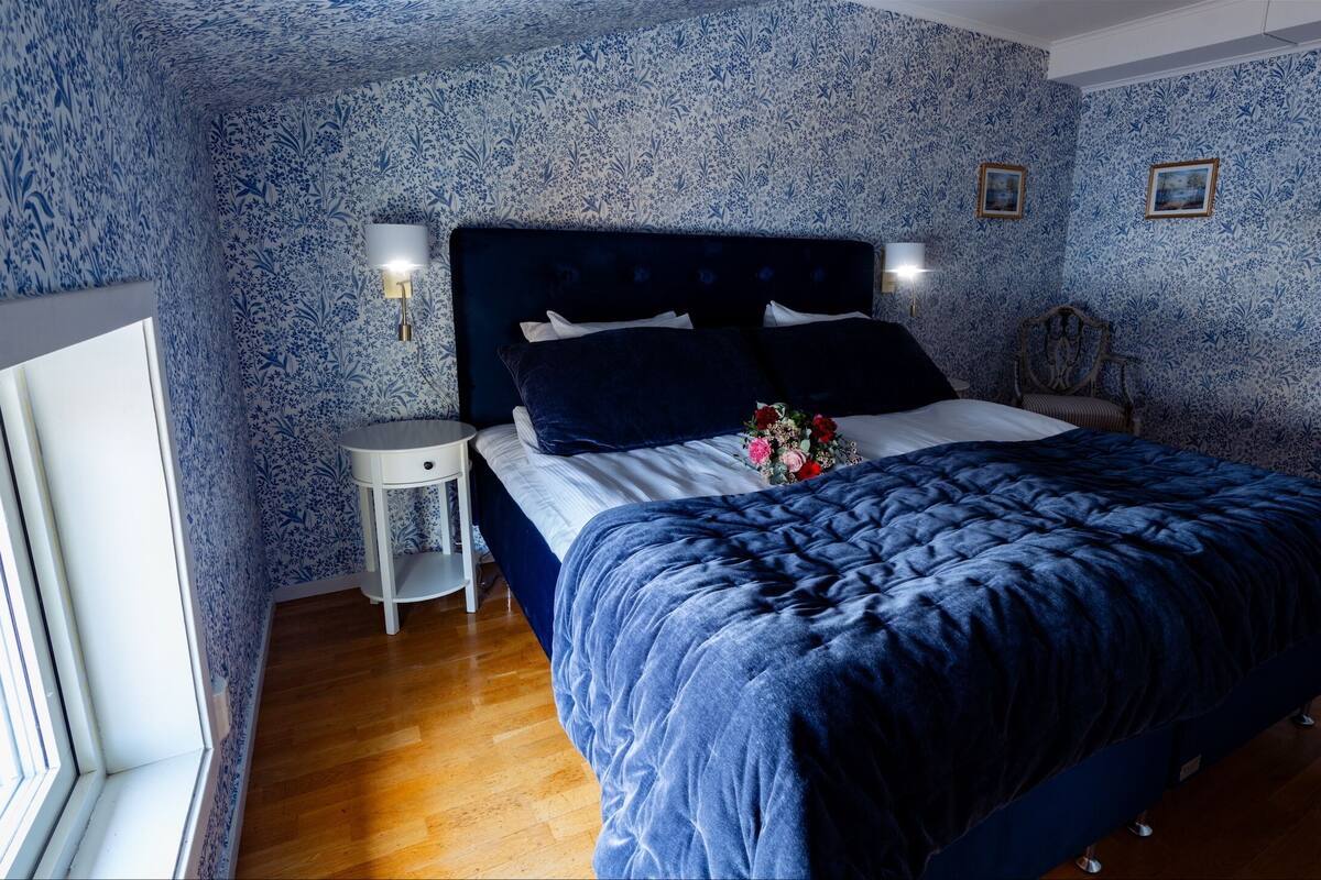 petit | 1 bedroom, individually decorated, individually furnished, free wifi