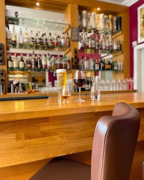 Serves breakfast and dinner - The Speyside Hotel (Grantown-on-Spey)