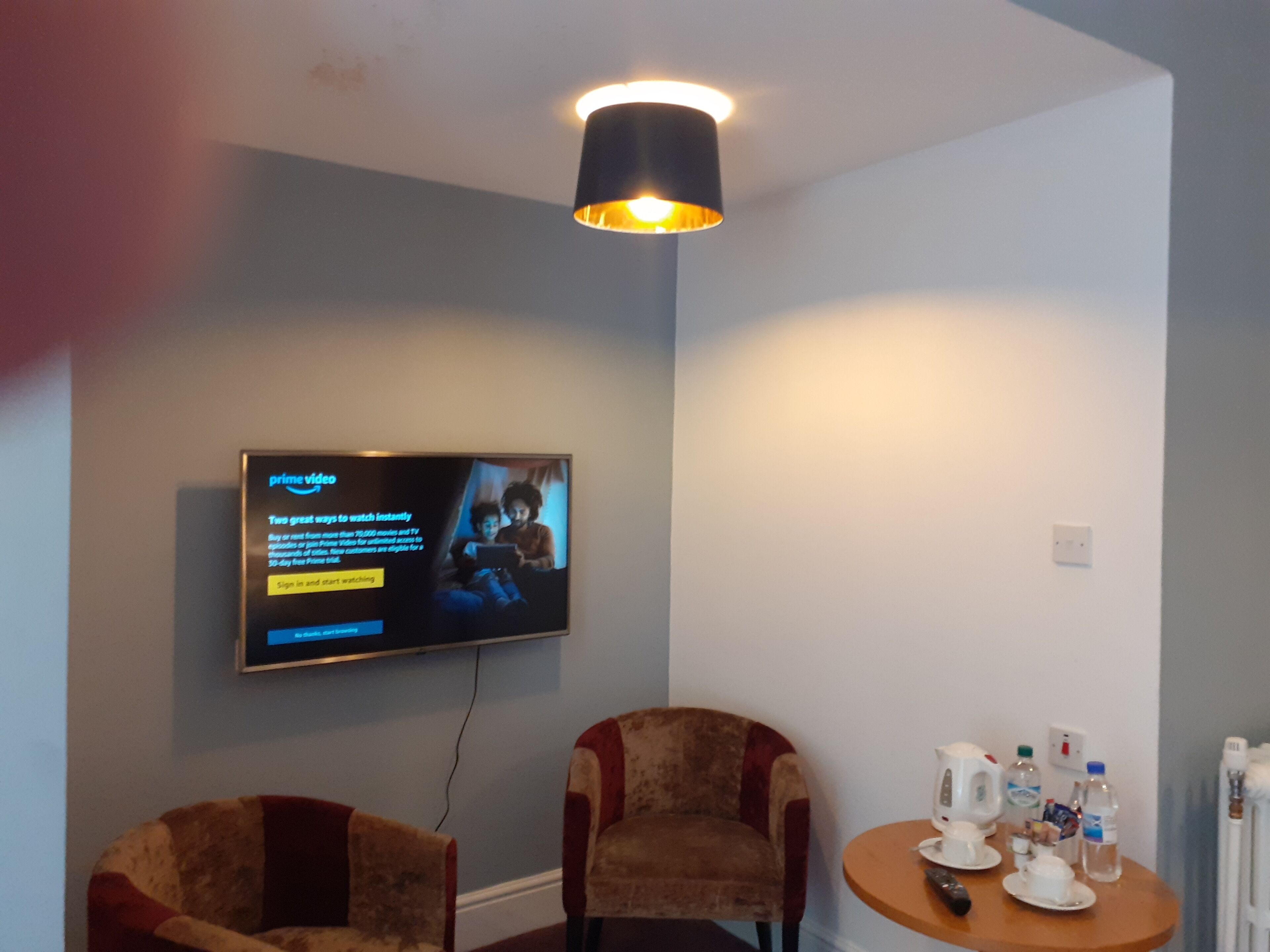 family room | 1 bedroom, premium bedding, tempur-pedic beds, blackout curtains