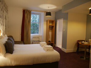 Family Room | Premium bedding, Tempur-Pedic beds, blackout curtains - The Speyside Hotel (Grantown-on-Spey)
