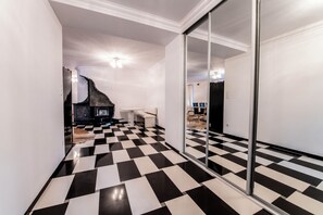 Familielejlighed | Individuelt design, individuel indretning, skrivebord, gratis Wi-Fi