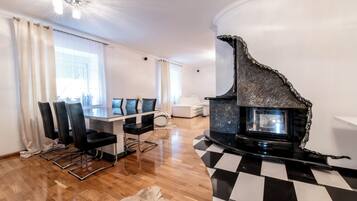 Departamento familiar | Decoración personalizada, muebles diferentes, escritorio y wifi gratis