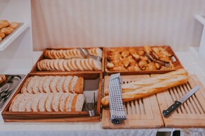 Daily buffet breakfast (EUR 18 per person)