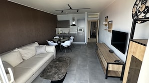 Deluxe Apartment, 2 Bedrooms, Non Smoking, Sea View | Private kitchen | Full-size fridge, microwave, stovetop, coffee/tea maker
