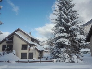 Front of property - Village vacances Cévéo du Haut Breda (Le Haut-Bréda)