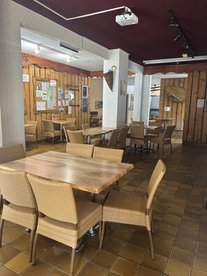 Bar (on property) - Village vacances Cévéo du Haut Breda (Le Haut-Bréda)