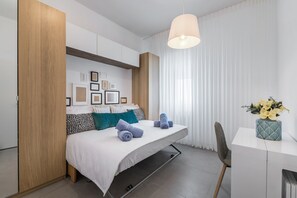 Room - Front of Beach next to RoyalBeach Hotel (Tel Aviv)