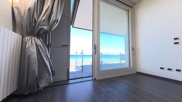 Deluxe-Villa, 3 Schlafzimmer, Seeblick | Wohnzimmer