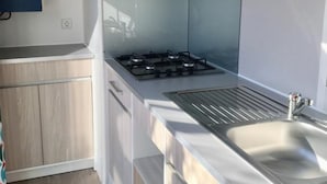 Bungalow, 2 Bedrooms (Menorca 4 people) | Dapur peribadi