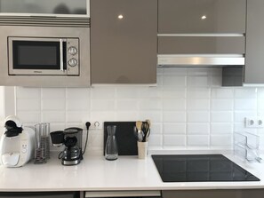 Apartment, 1 Schlafzimmer | Eigene Küche | Kühlschrank, Mikrowelle, Ofen, Herdplatte