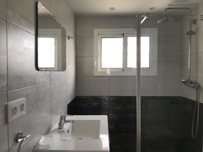Apartment, 1 Schlafzimmer | Badezimmer