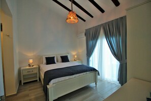 Villa | Meja, Wi-fi percuma