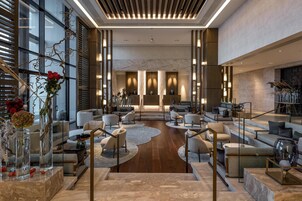 6 间餐厅，供应午餐和晚餐，寿司