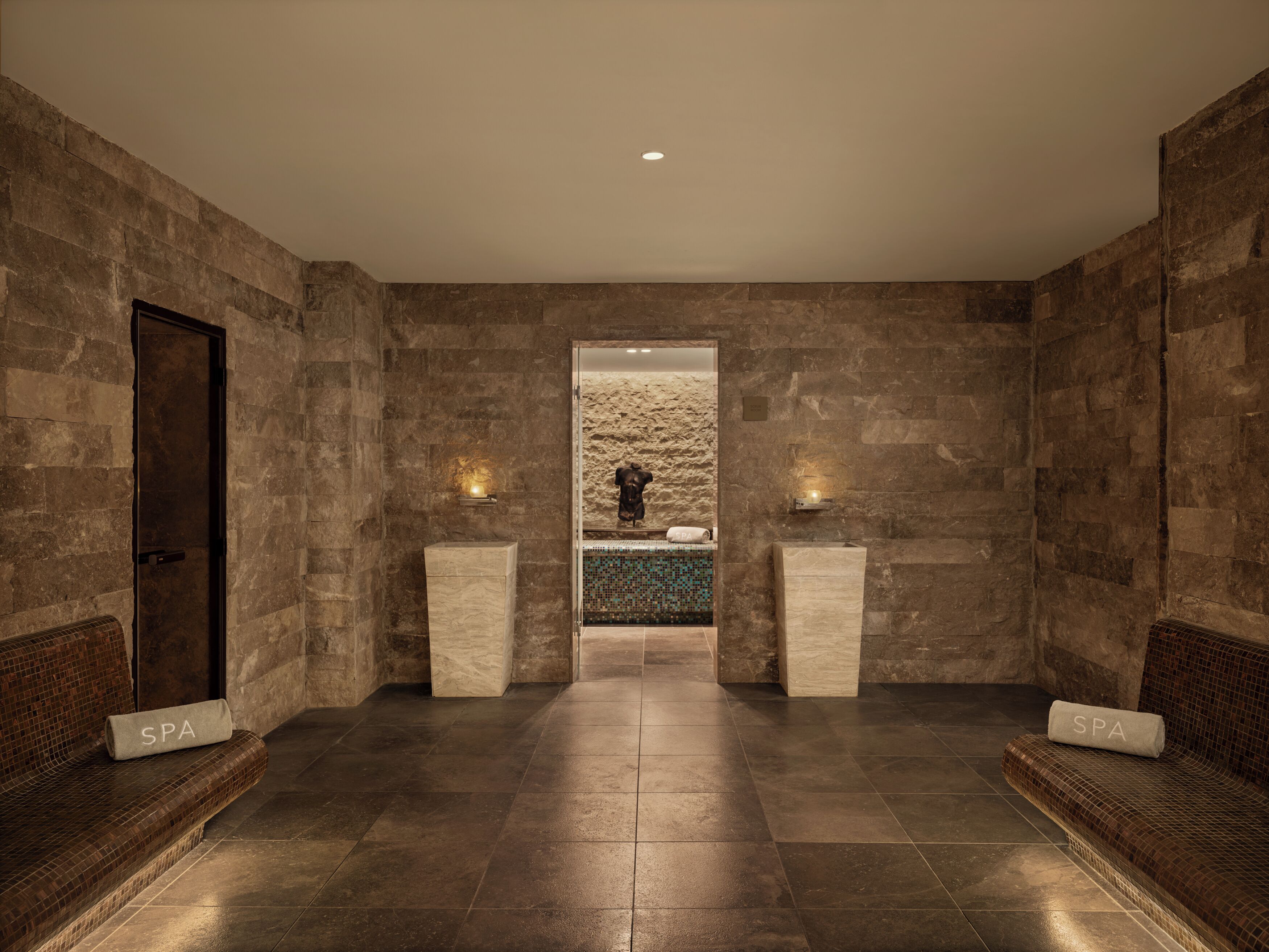 Couples treatment room(s), body treatments, body wraps, body scrubs