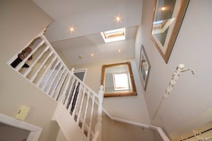 Inishclare Cottage (sleeps 4) | Iron/ironing board, free WiFi, bed sheets - Inishclare Cottages (Enniskillen)