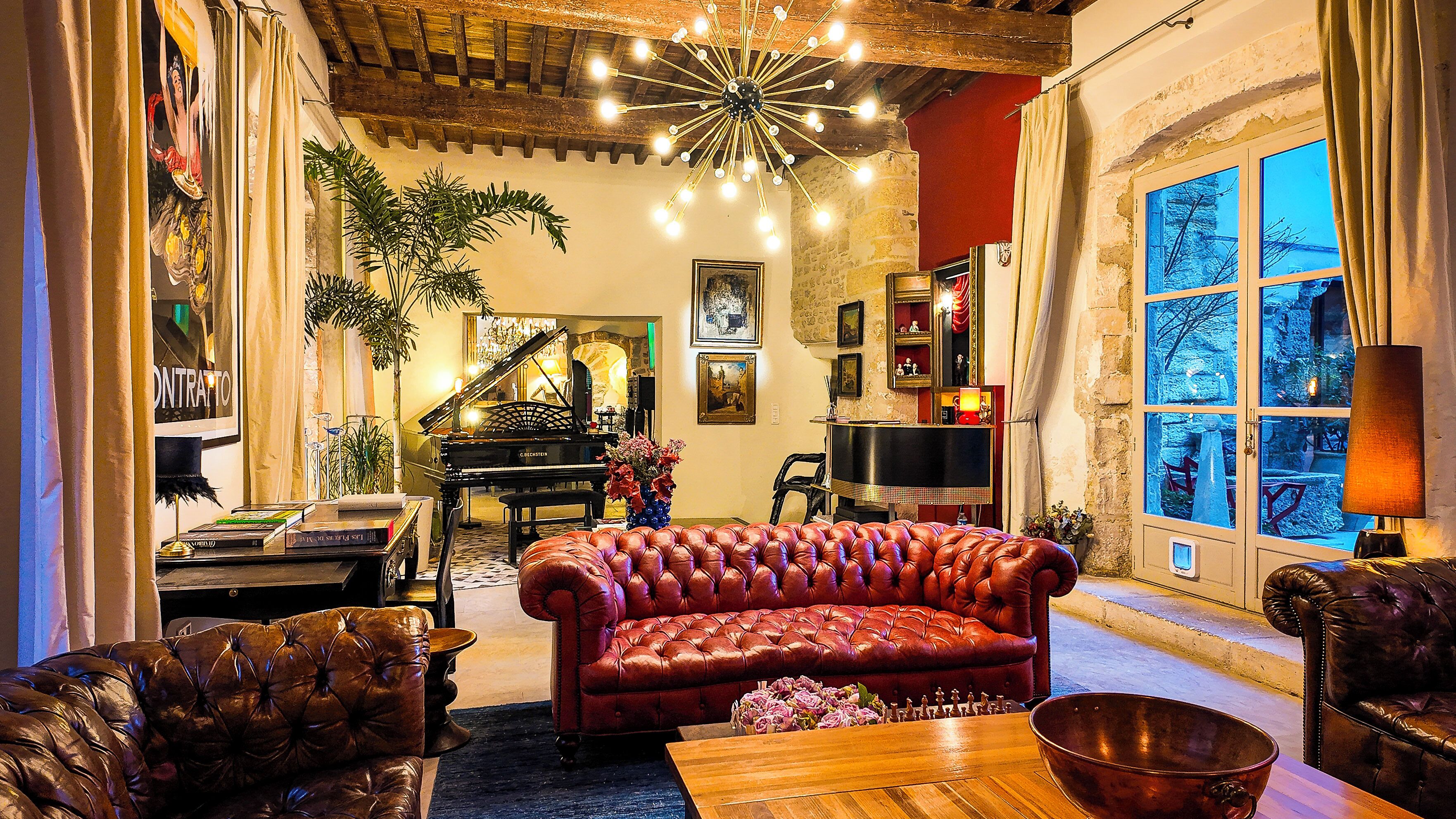 Coin salon dans le hall