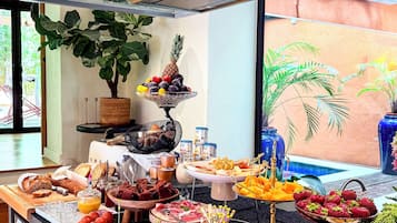 Daily buffet breakfast (EUR 27 per person)