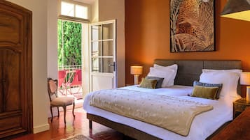 Appartement Deluxe | Literie de qualité supérieure, coffres-forts dans les chambres