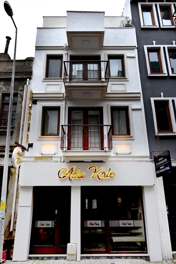 Exterior - Ada Kale Pansiyon (Çanakkale)