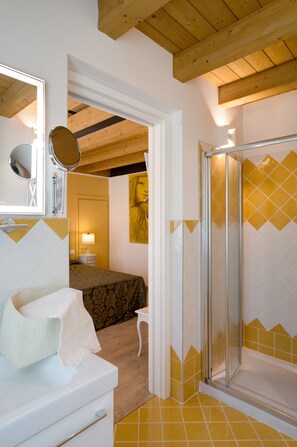 Familien-Maisonette, 1 Schlafzimmer, Parkblick, zum Garten hin | Badezimmer