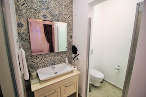 Villa | Bathroom