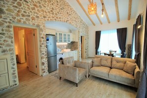 Villa | Living area | LCD TV - Villa Daisy (Fethiye)