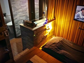 [Ruri-Ma:202] Studio Basic: Single bed/Futon w/Shower booth, Non-Smoking | Hypo-allergenic bedding, down comforters, individually decorated - Koke Musu inn (Otsu)