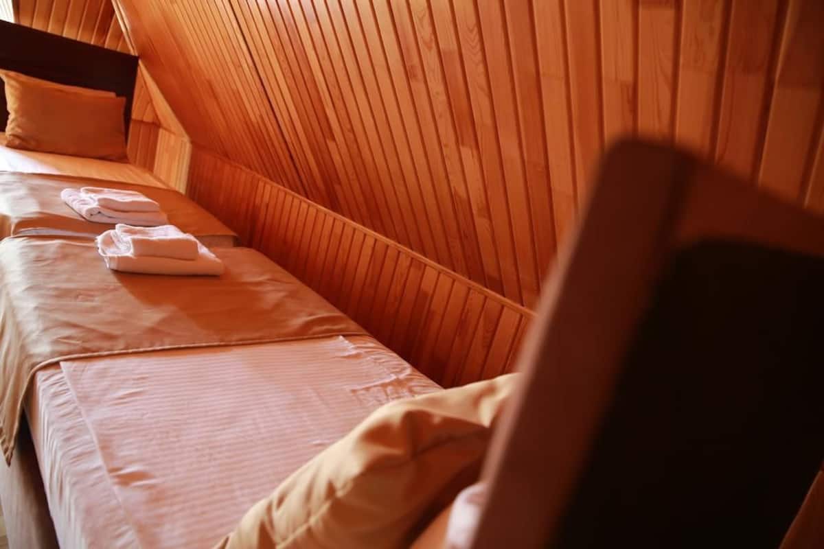 Tabla de planchar con plancha, cunas gratuitas y wifi gratis