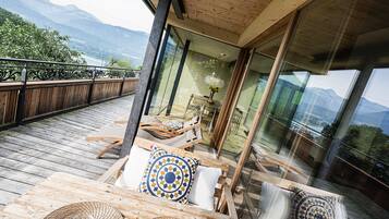 Deluxe-Apartment, 2Â Schlafzimmer, Terrasse | Terrasse/Patio