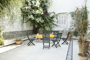 Terrace/patio - Villa Pieds Dans l'Eau (La Marsa)